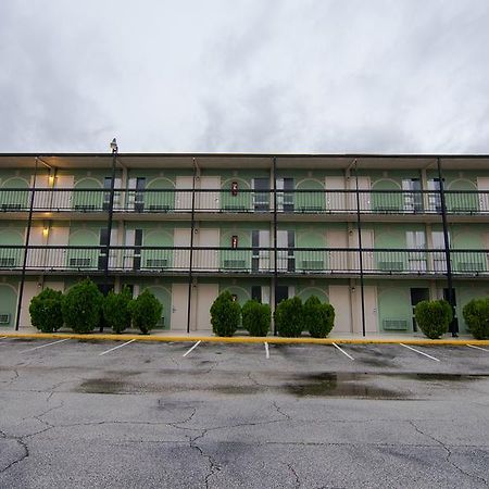 University Inn - Auburn Exterior photo